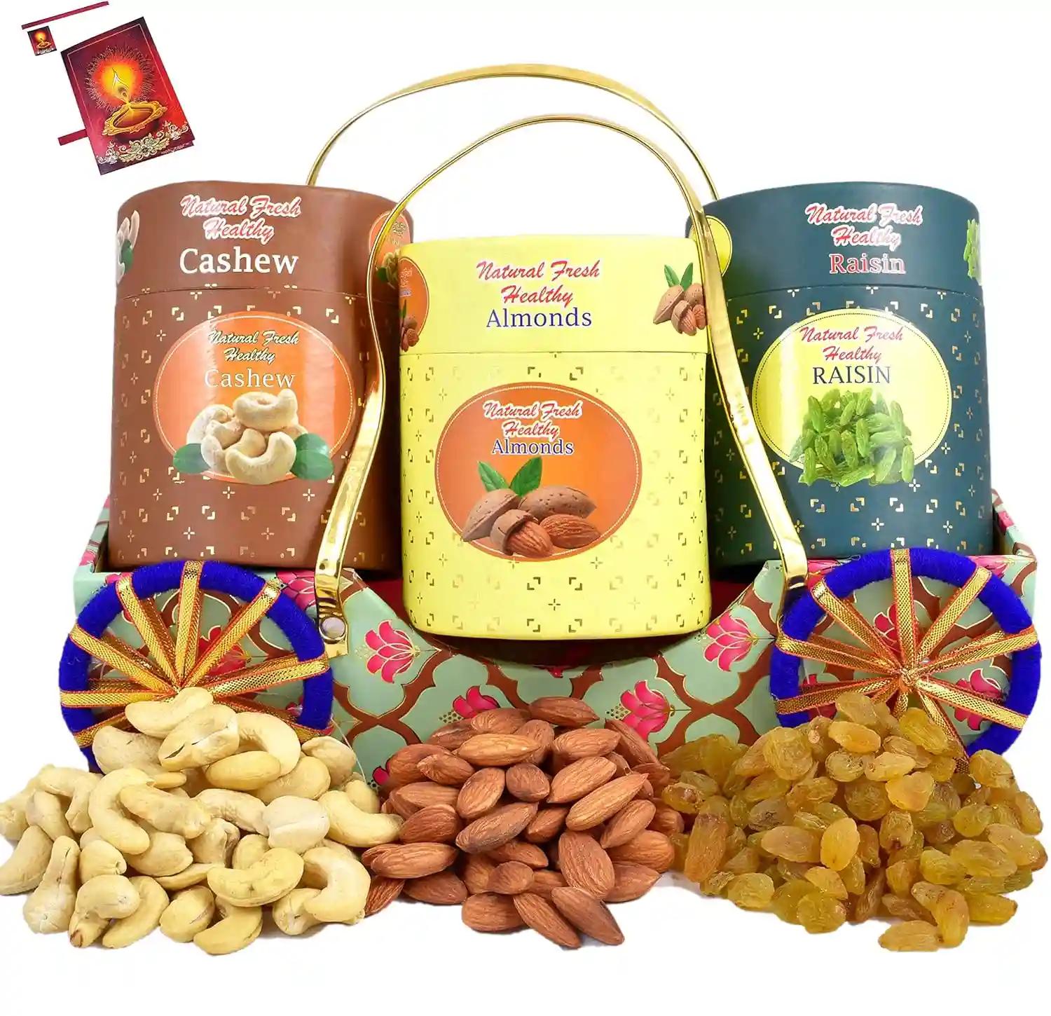 Diwali dry fruits box/Diwali dry fruits gift hamper/diwali dry fruits tray-Decorated basket with 200 gms of cashew+200 gms of almonds+200gms of raisins(In separate jars)+Card